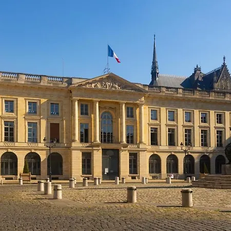 Le Jaures - Moderne 2 - Hyper Centre Reims