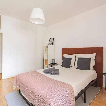 Appartement Le Jaures - Moderne 2 - Hyper Centre Reims